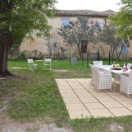Mas De La Forge Noguier Bed & Breakfast Vergeze Bagian luar foto